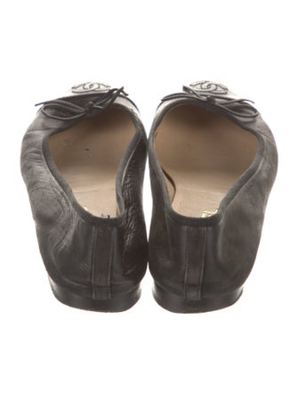 Chanel Interlocking CC Logo Leather Ballet Flats