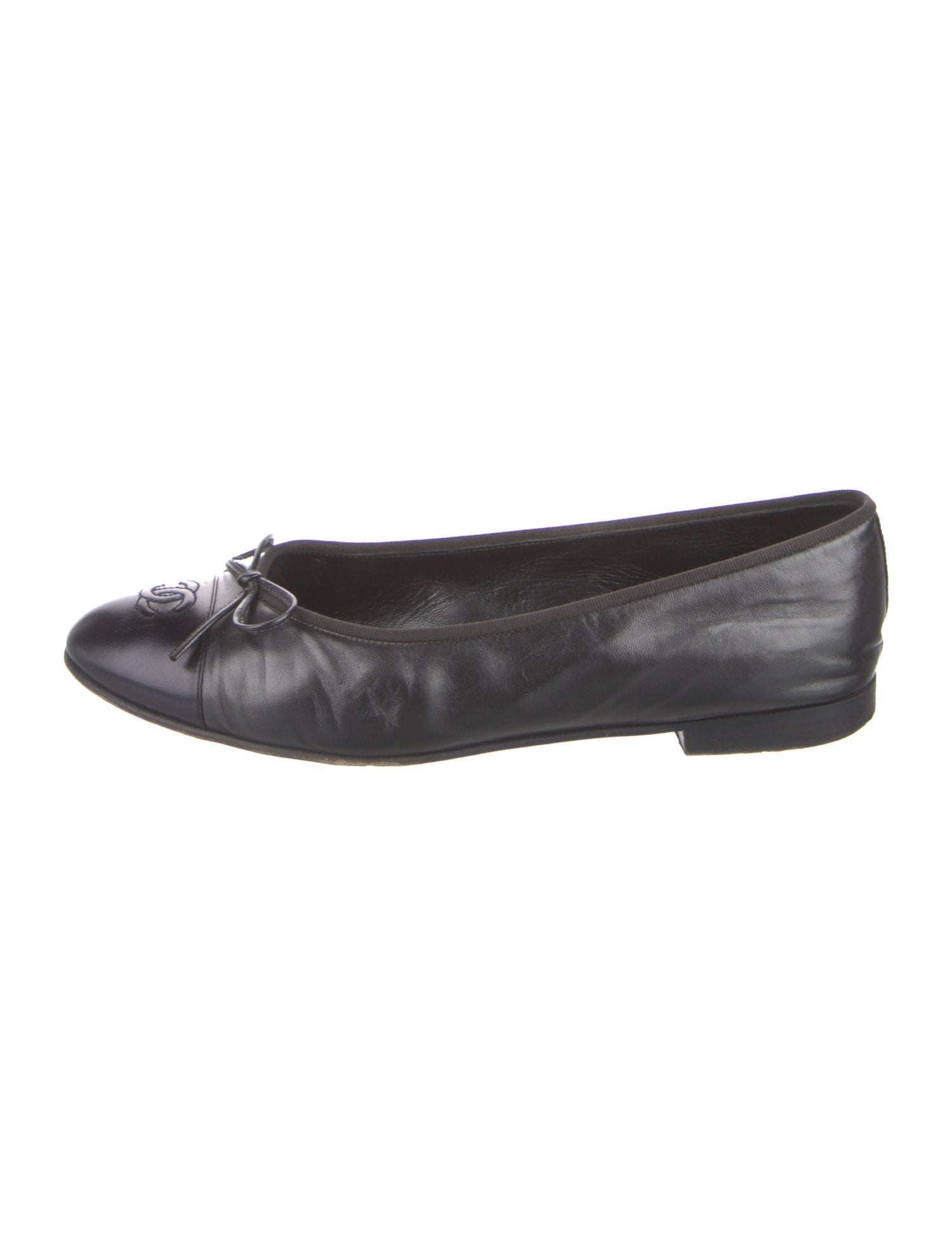 Chanel Interlocking CC Logo Leather Ballet Flats