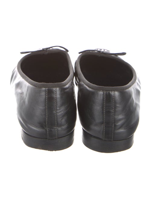 Chanel Interlocking CC Logo Leather Ballet Flats