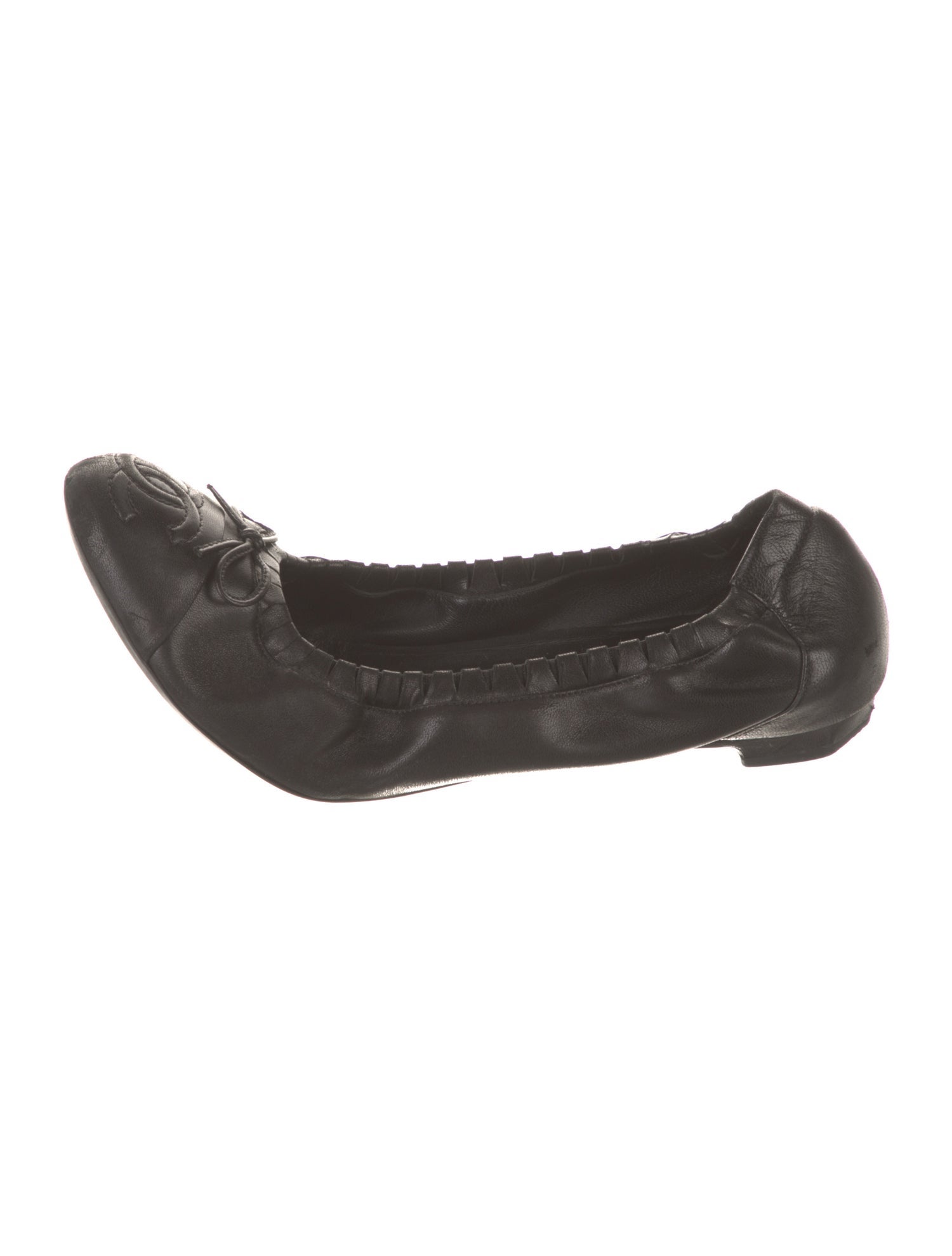 Chanel Interlocking CC Logo Leather Ballet Flats