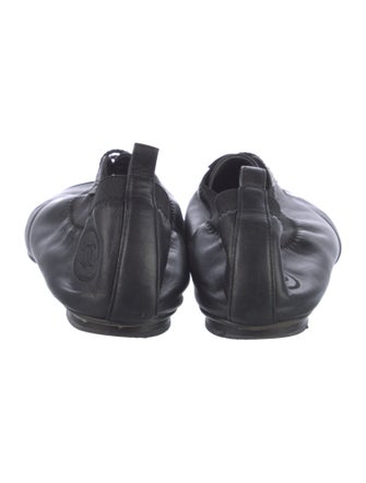 Chanel Interlocking CC Logo Leather Ballet Flats