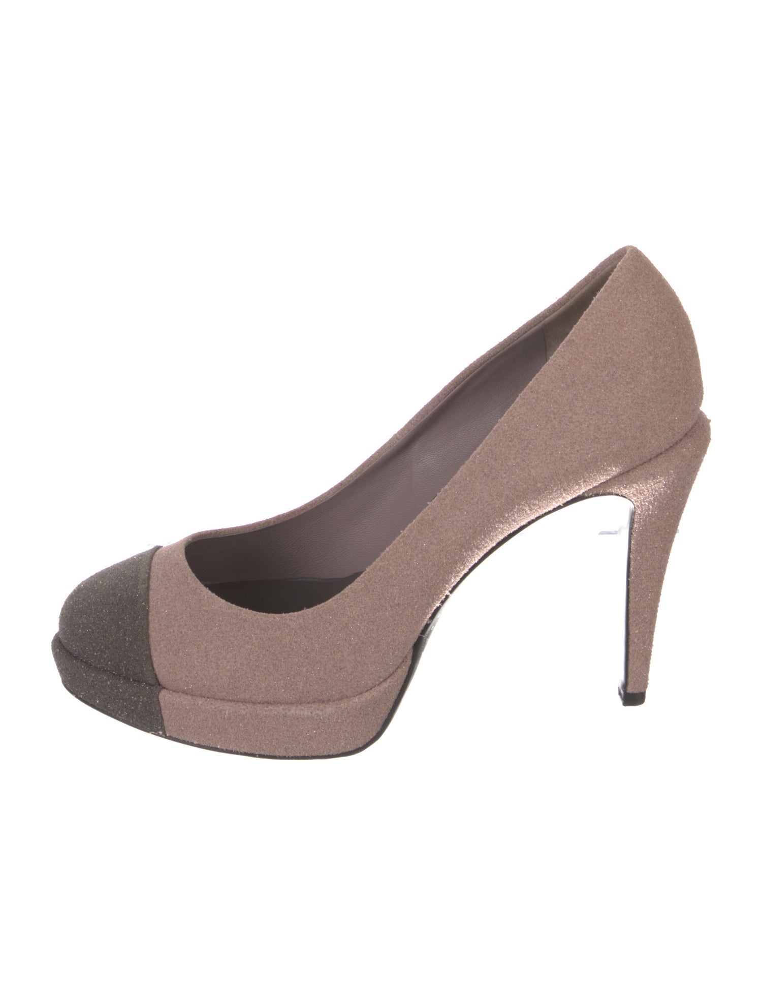 Chanel Interlocking CC Logo Suede Pumps