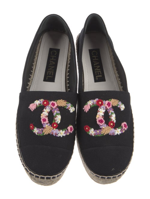 Chanel 2025 Interlocking CC Logo Espadrilles
