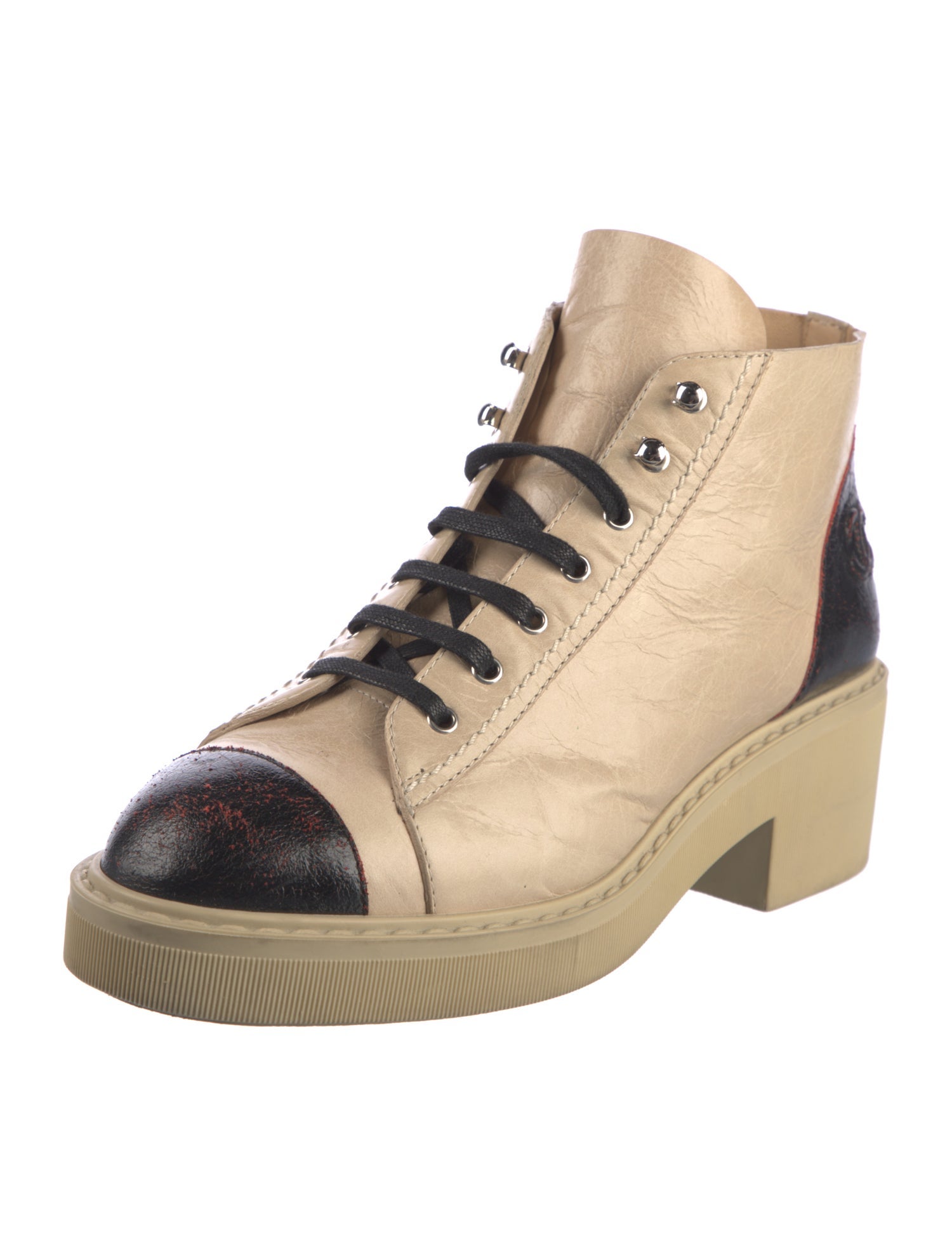 Chanel 19s Chanel Lace Up Shoes 2016 Interlocking CC Logo Lace-Up