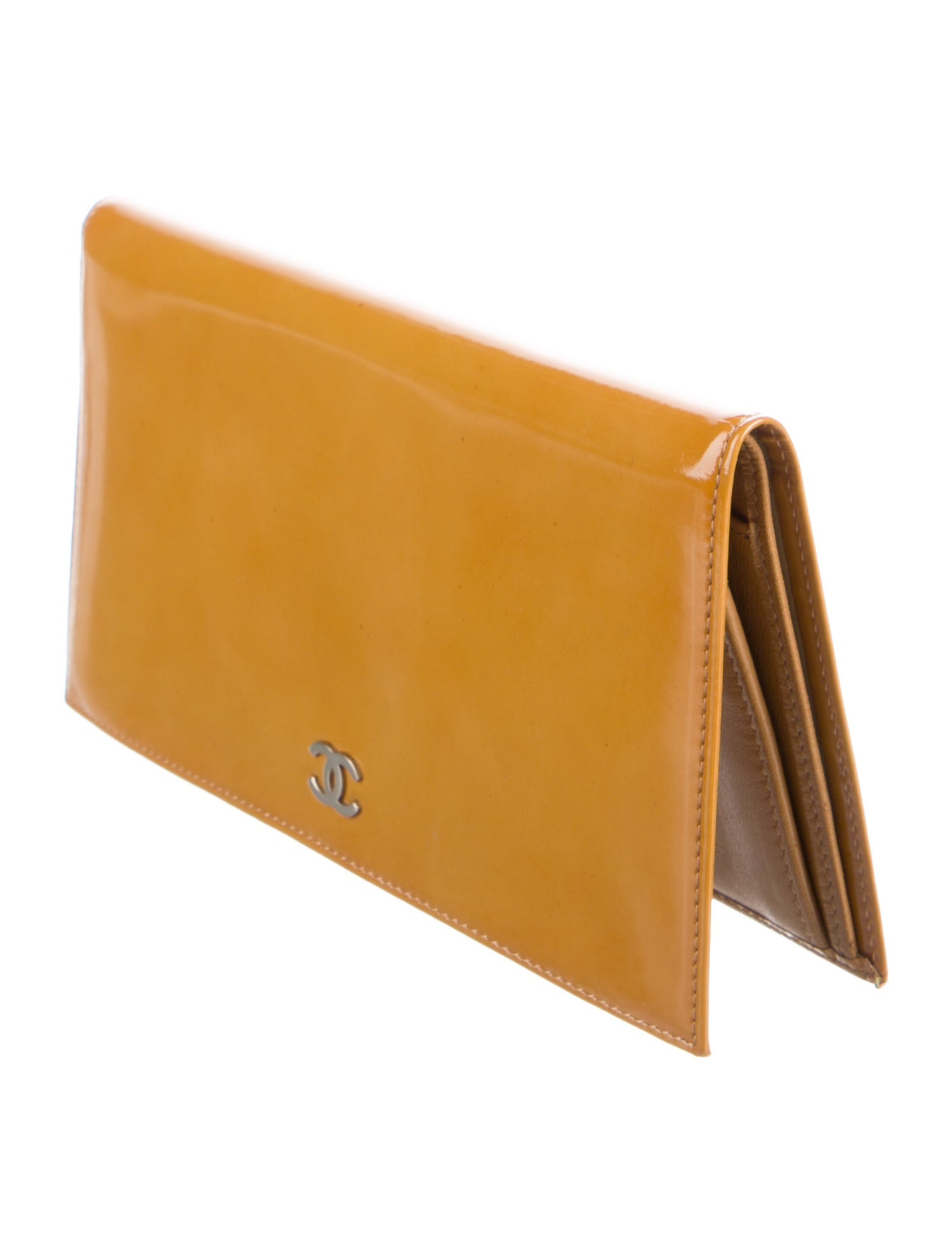 Chanel Vintage Yen Bifold Wallet