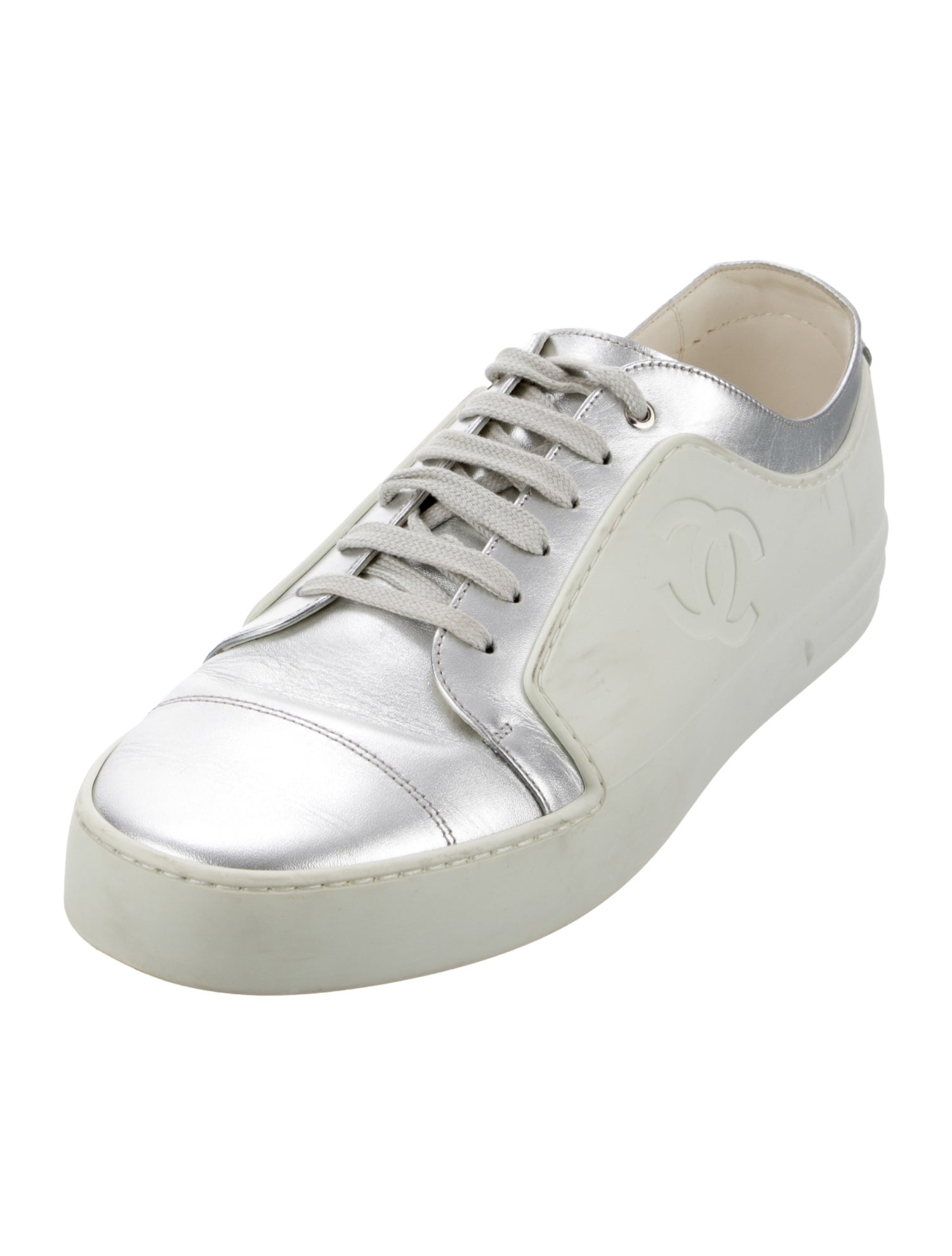 Chanel Interlocking CC Logo Leather Sneakers
