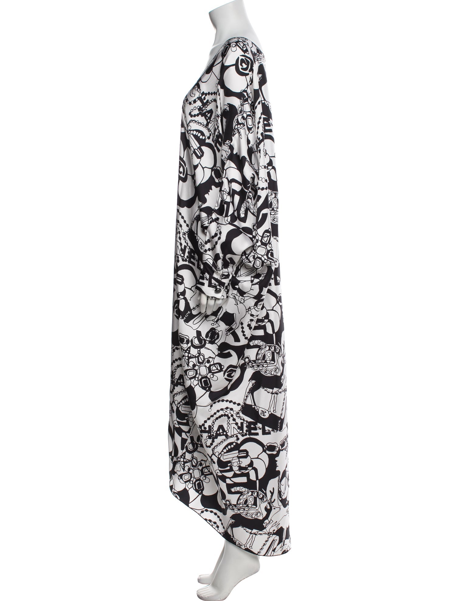 Chanel 2022 Printed Robe