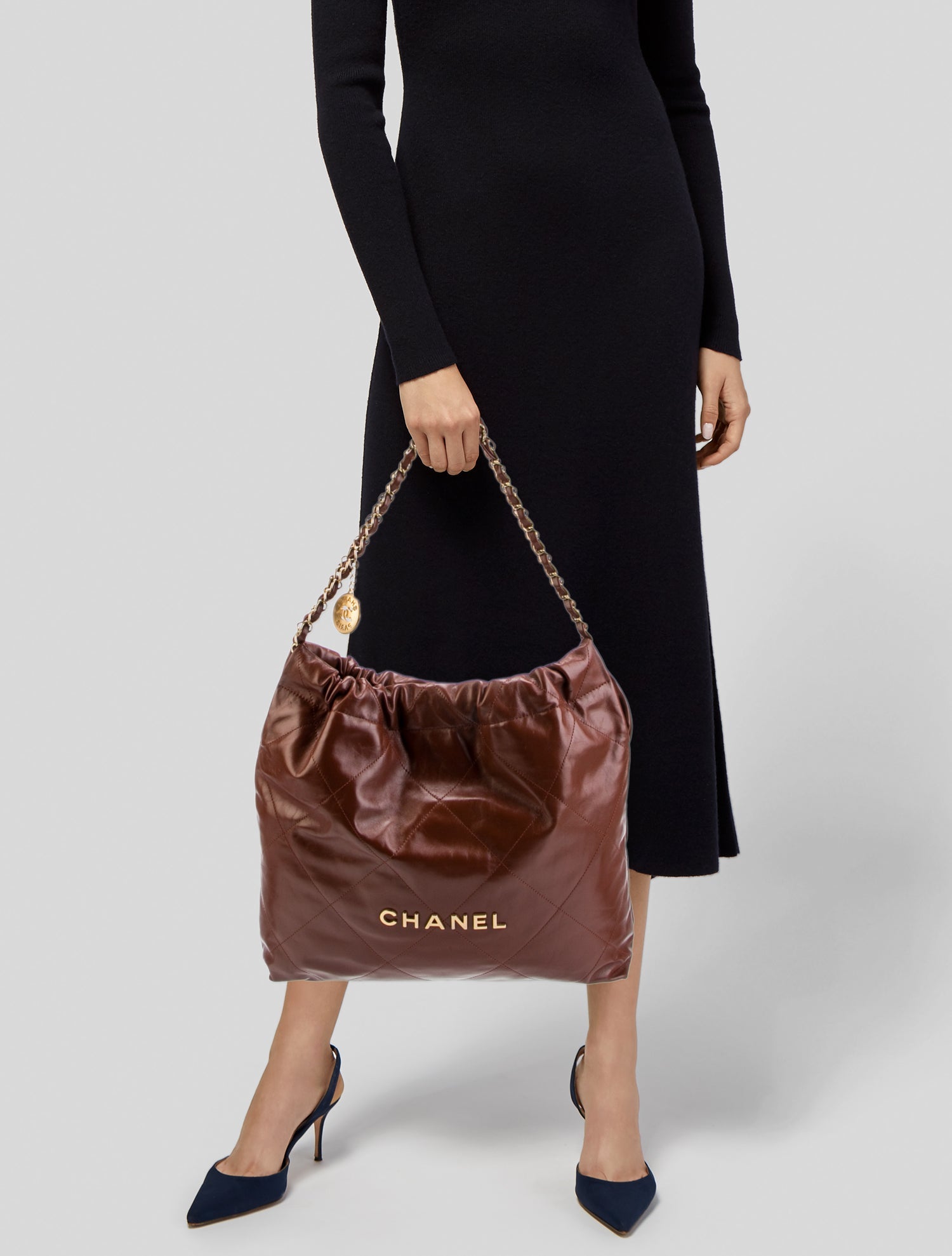 Chanel 2023 Large 22 Hobo