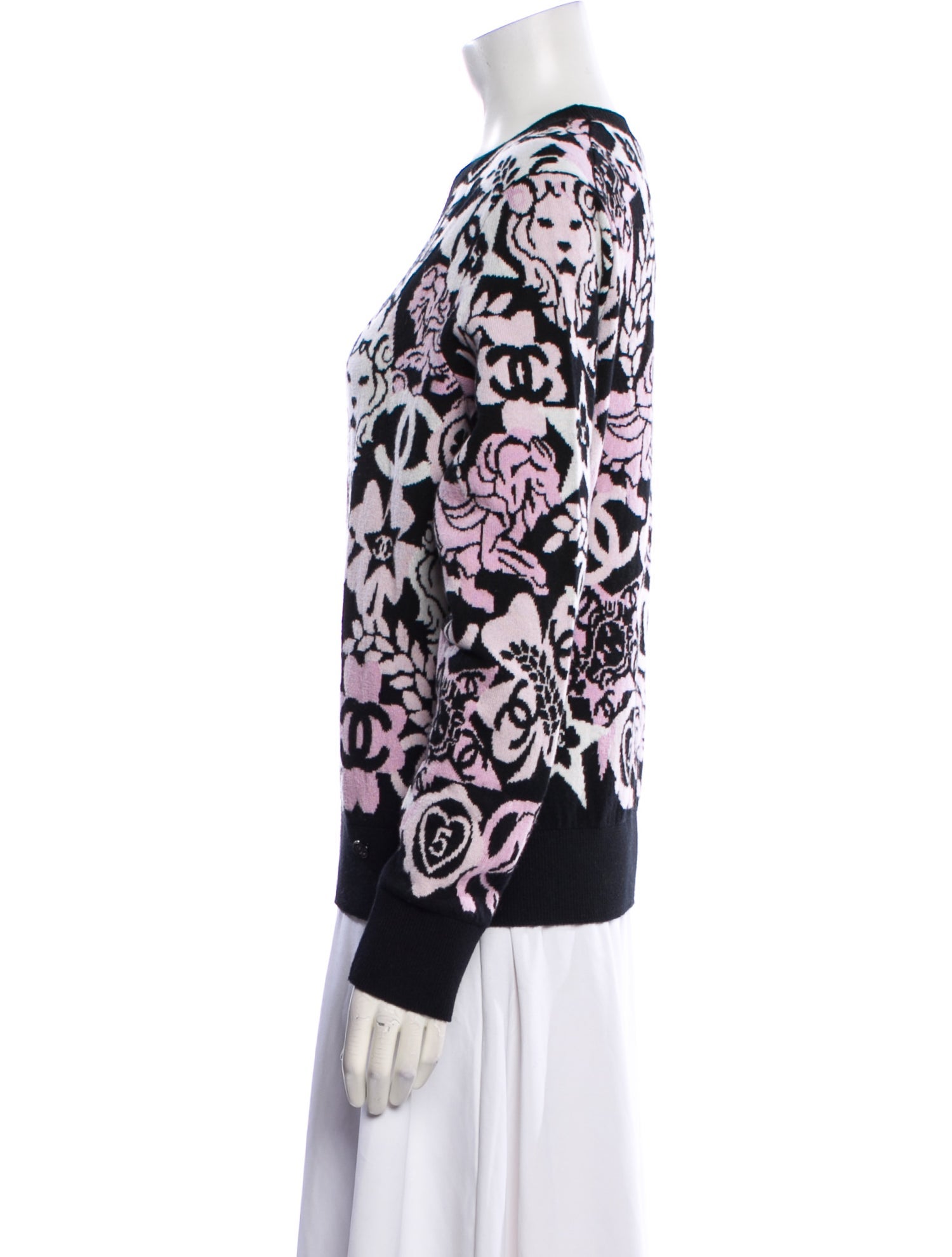 Chanel 2022 Cashmere Sweater