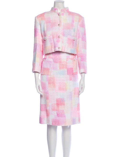Chanel 2023 Tweed Pattern Skirt Suit