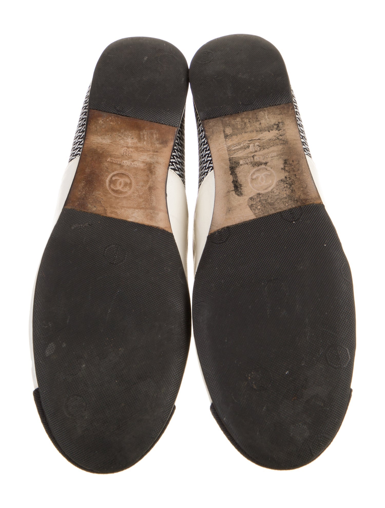 Chanel 2017 Interlocking CC Logo Loafers