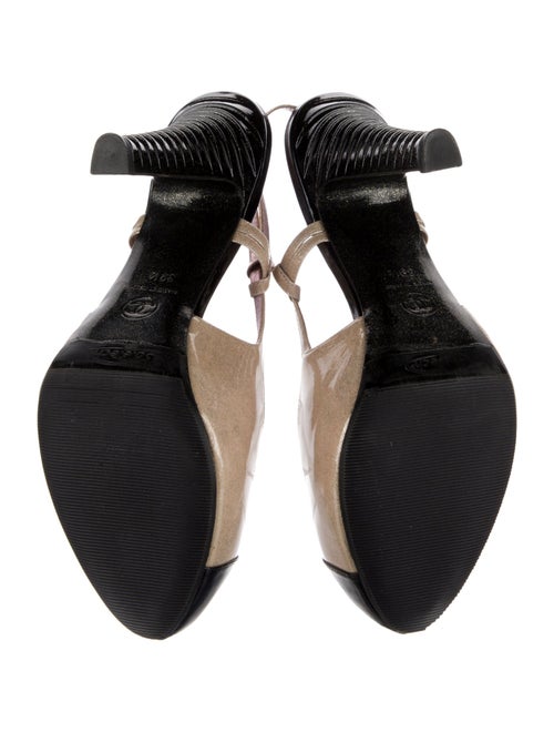 Chanel Interlocking CC Logo Patent Leather Slingback Pumps