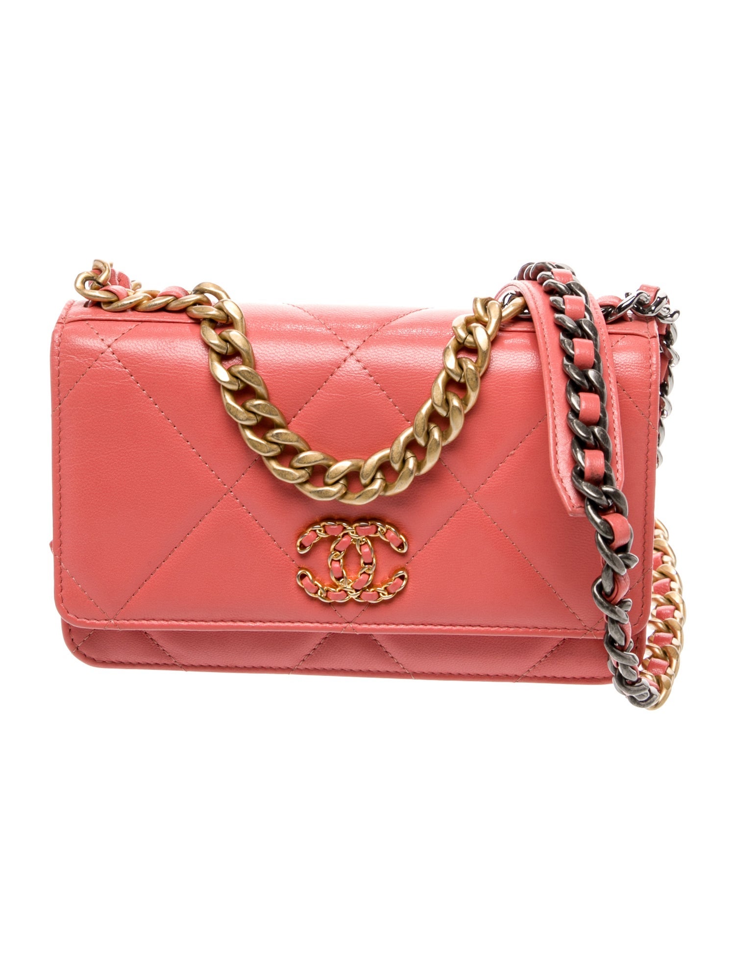 Chanel 19 Wallet On Chain