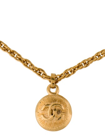 Chanel Vintage CC Pendant Necklace