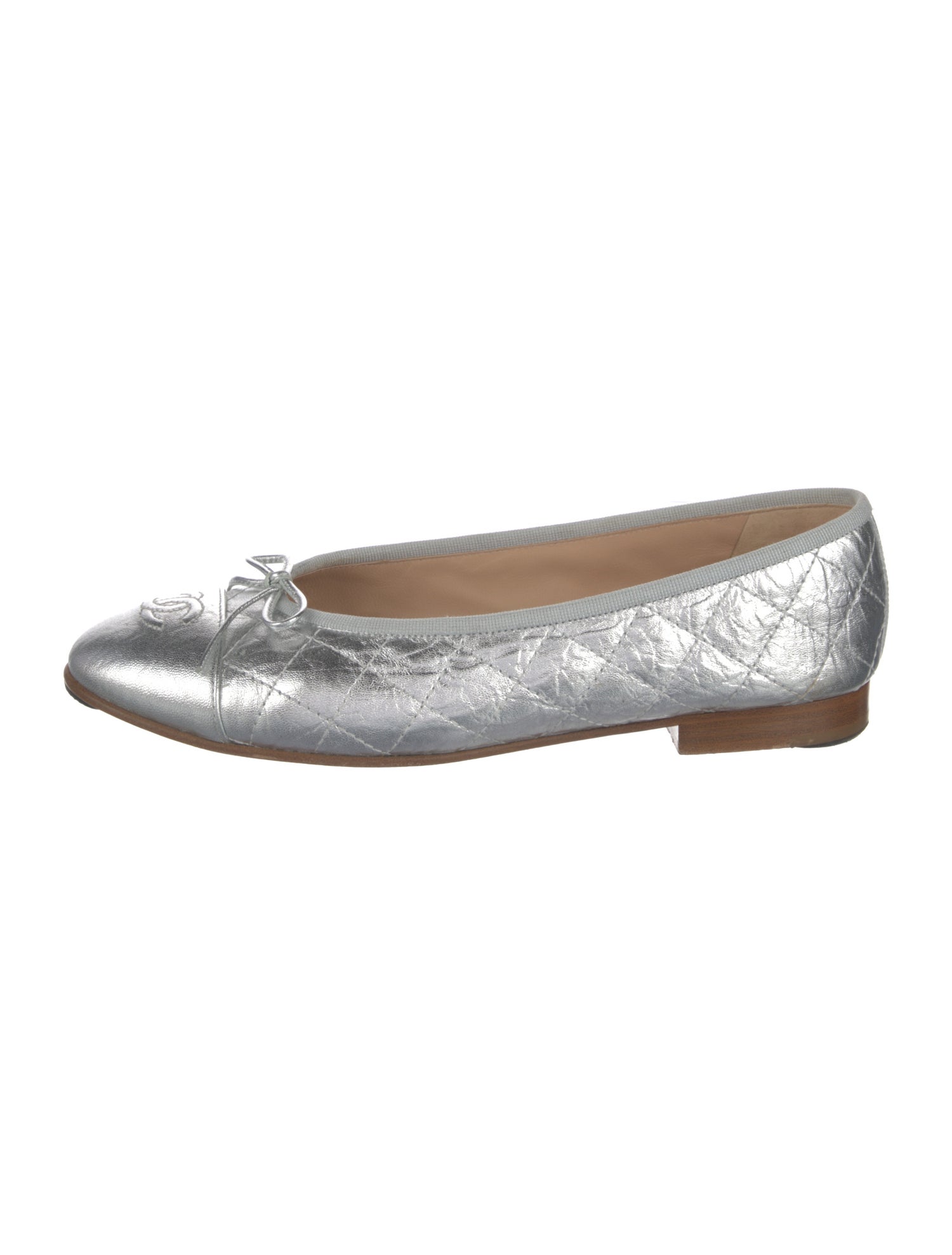 Chanel Interlocking CC Logo Leather Ballet Flats