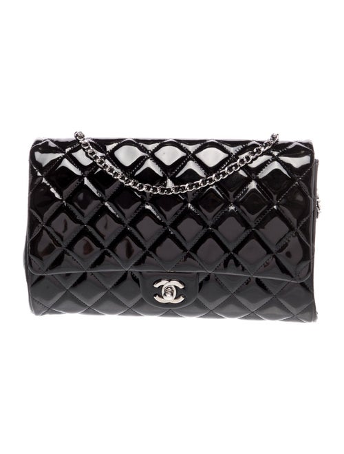 Chanel New Clutch w/ Chain