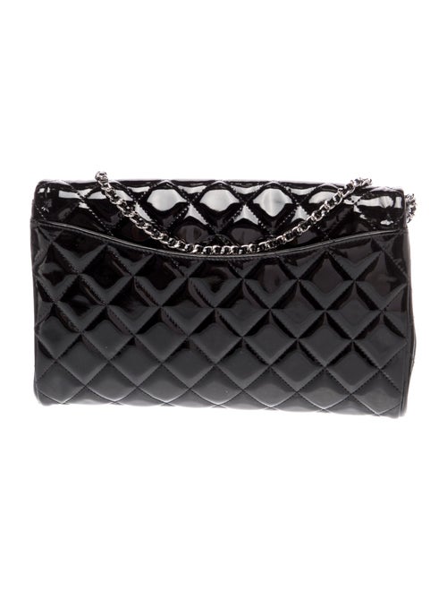 Chanel New Clutch w/ Chain