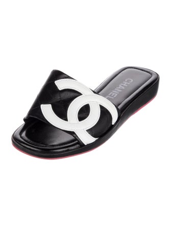 Chanel Interlocking CC Logo Leather Slides