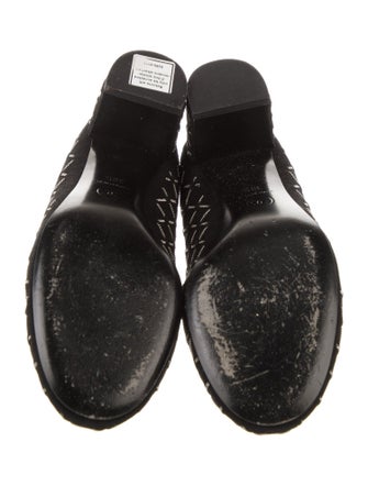 Chanel Interlocking CC Logo Suede Pumps