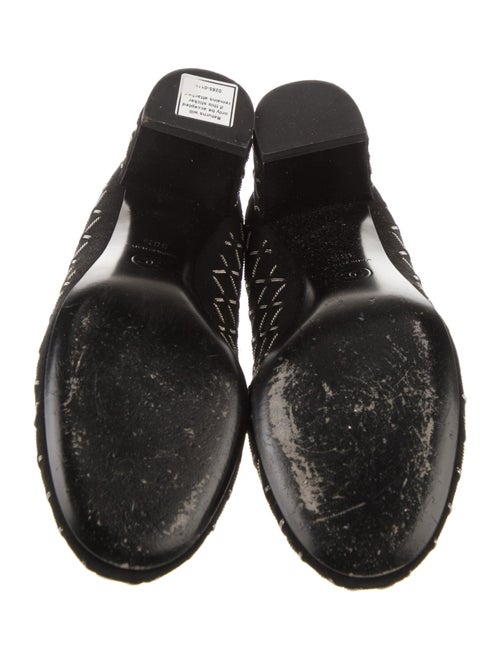 Chanel Interlocking CC Logo Suede Pumps