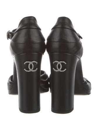 Chanel 2023-2024 Interlocking CC Logo Sandals
