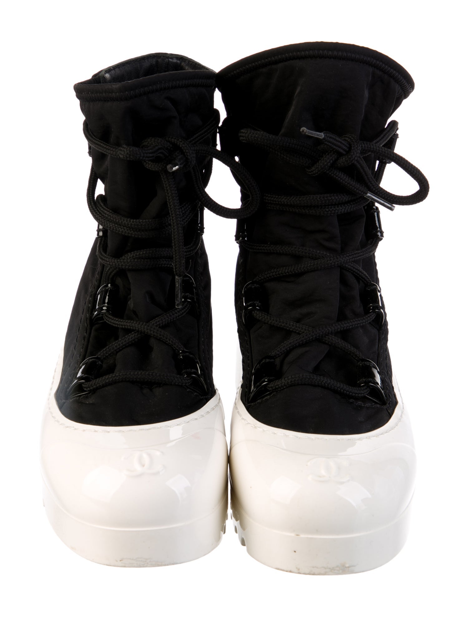 Chanel 2019 Interlocking CC Logo Lace-Up Boots