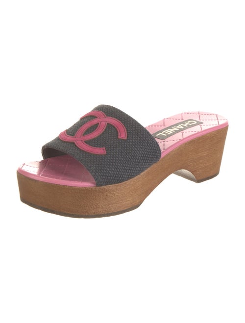 Chanel Interlocking CC Logo Canvas Slides