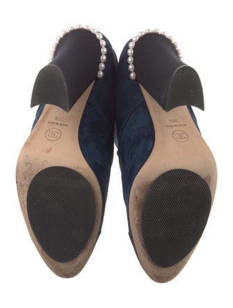 Chanel 2018 Interlocking CC Logo Lace-Up Boots