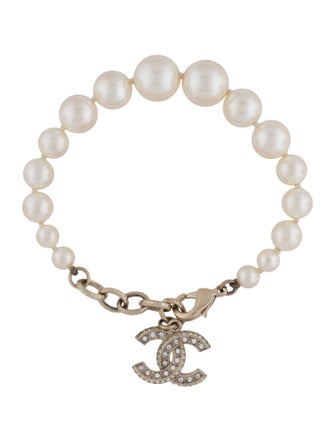 Chanel Faux Pearl & Strass CC Bracelet
