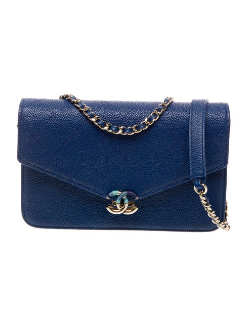 Chanel Thread Around Wallet On Chain