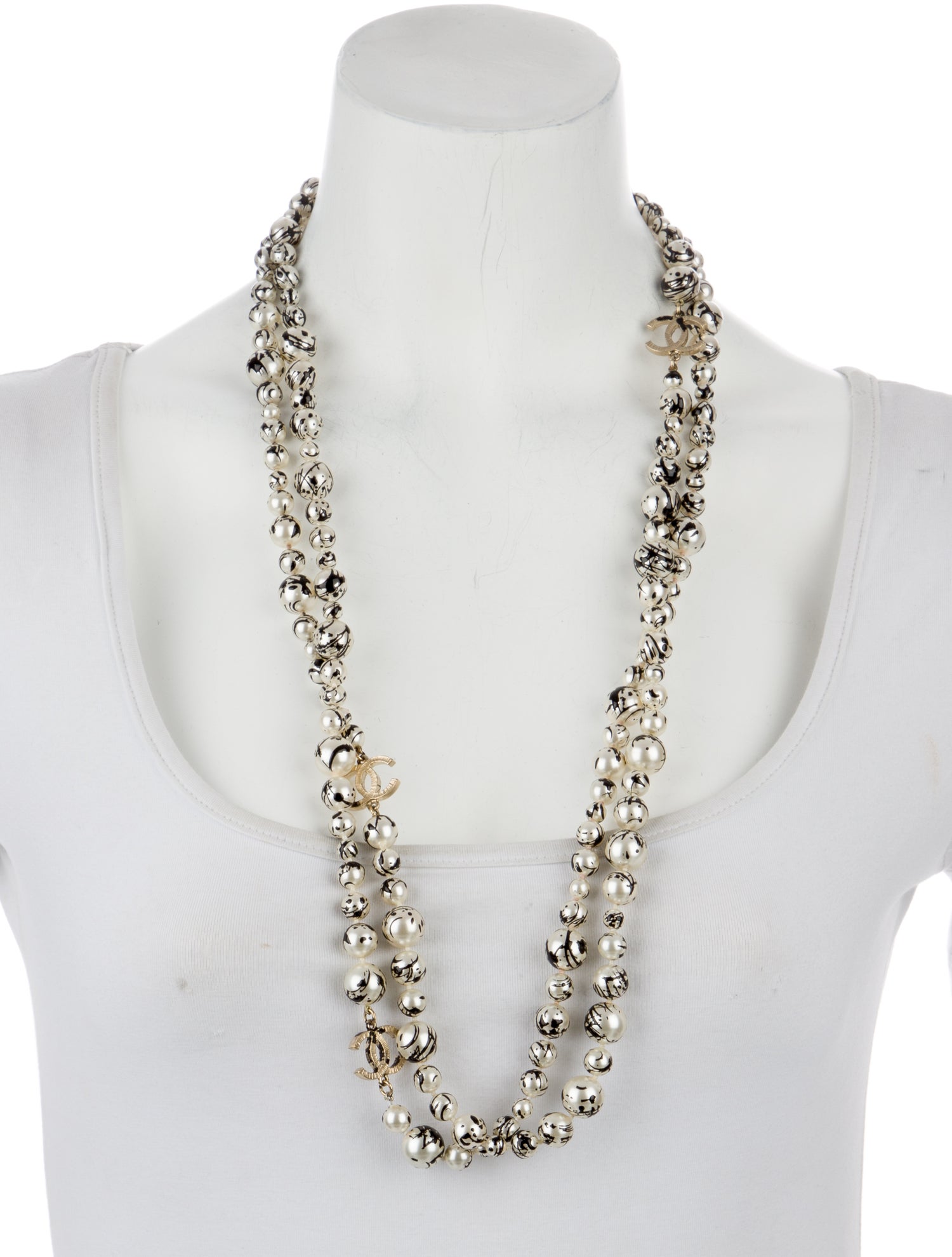 Chanel Faux Pearl Paint Splatter CC Station Necklace