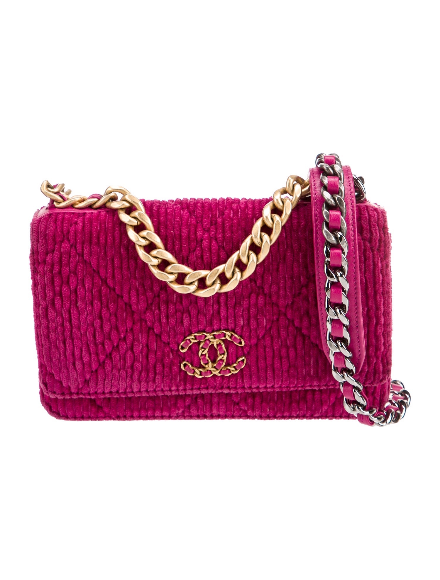 Chanel 19 Wallet On Chain