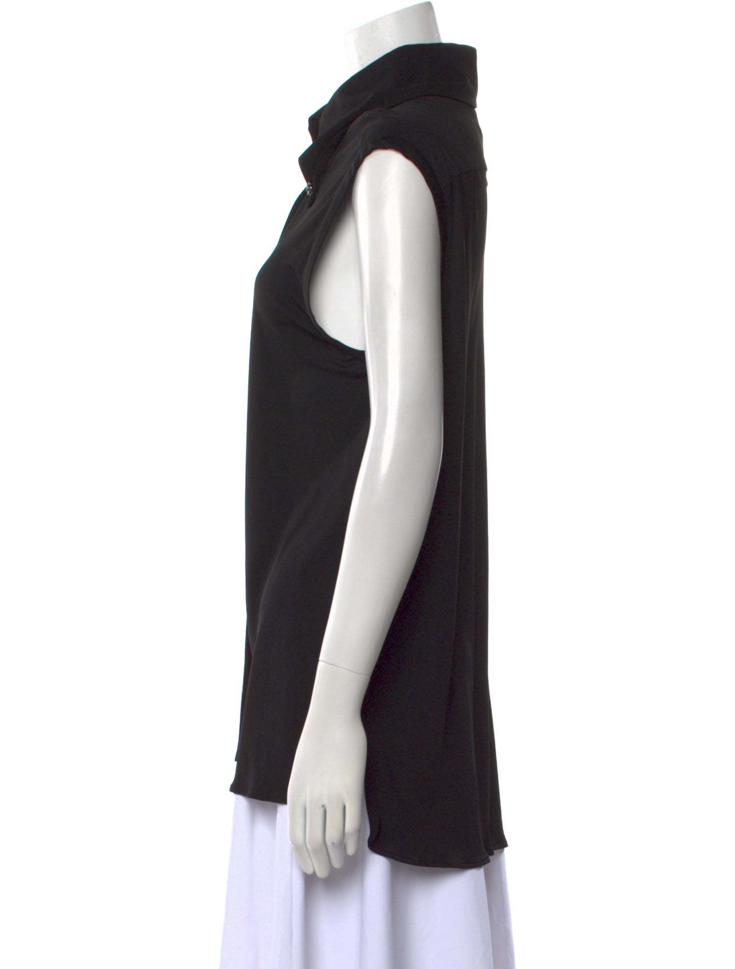 Chanel 2015 Sleeveless Button-Up Top