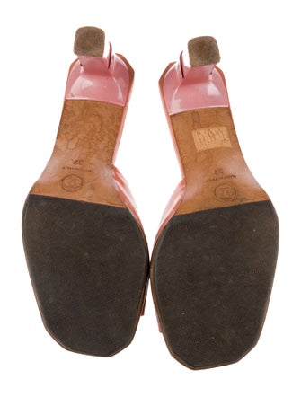 Chanel Interlocking CC Logo Patent Leather Slides