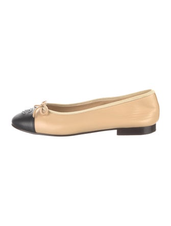 Chanel Interlocking CC Logo Lambskin Ballet Flats