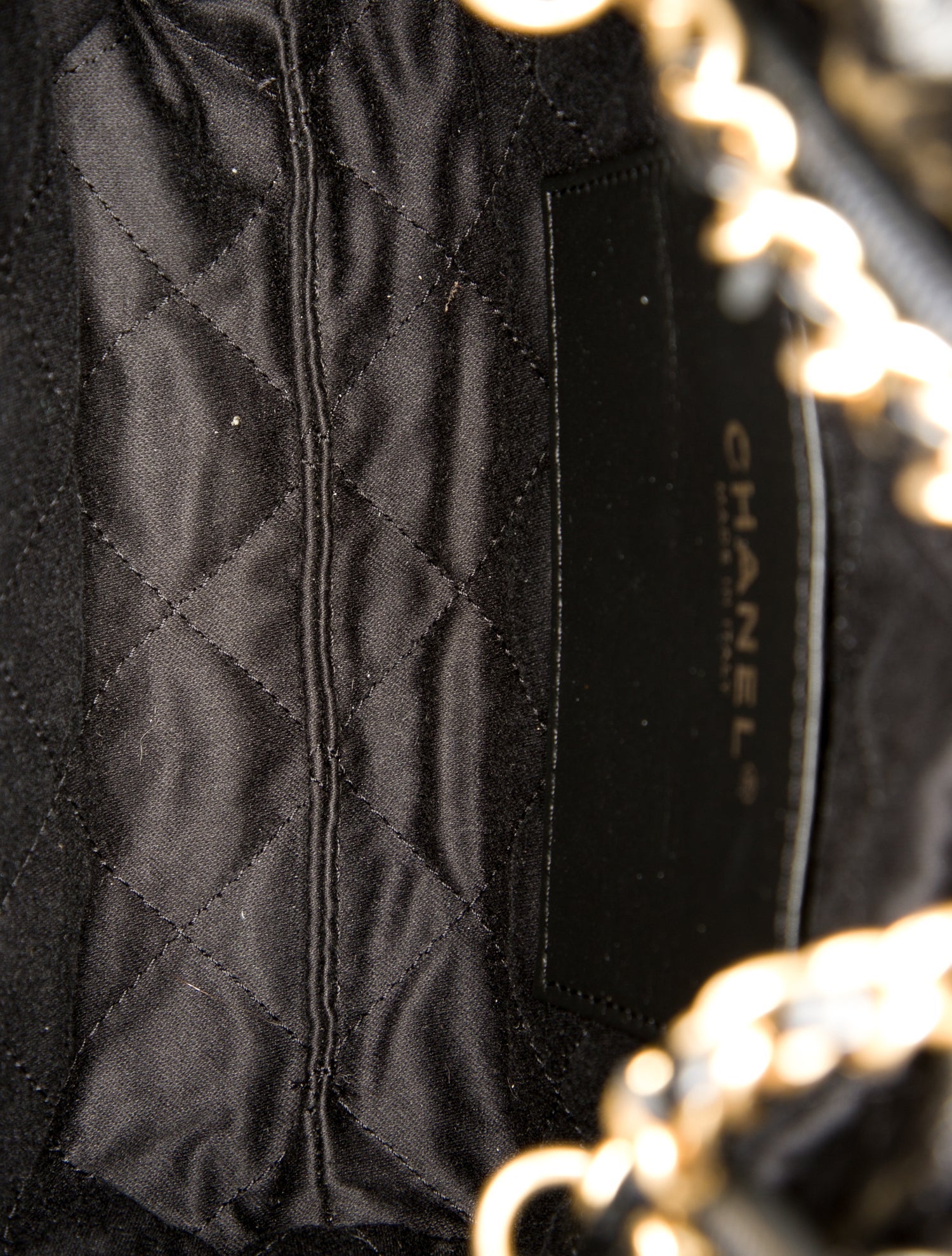 Chanel 2023 Mini Pearl 22 Hobo