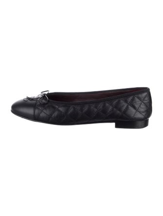 Chanel Interlocking CC Logo Leather Ballet Flats