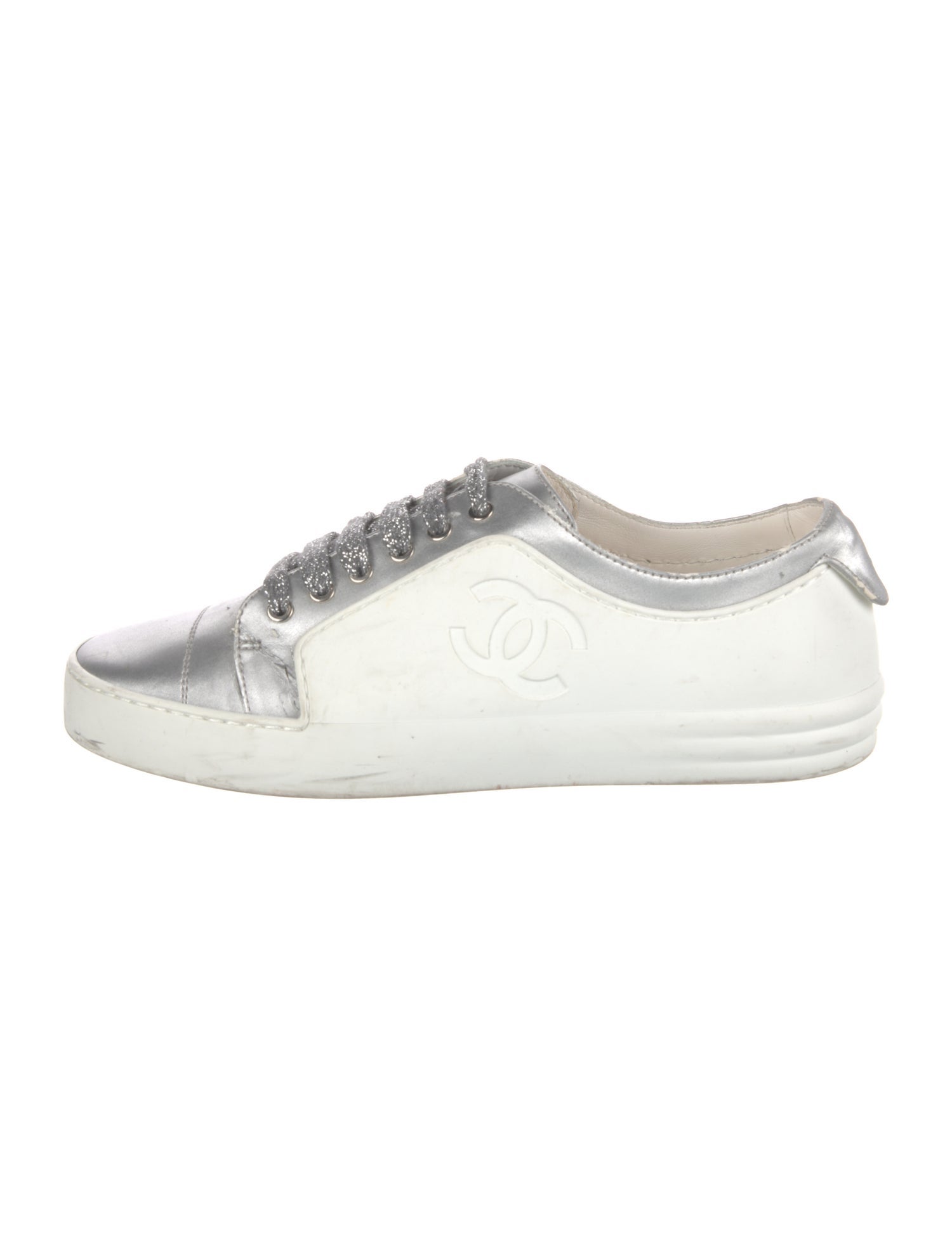 Chanel Interlocking CC Logo Leather Sneakers