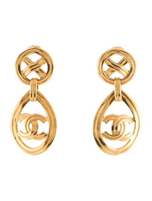 Chanel Vintage CC Drop Clip-On Earrings
