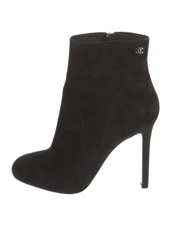 Chanel Interlocking CC Logo Suede Boots
