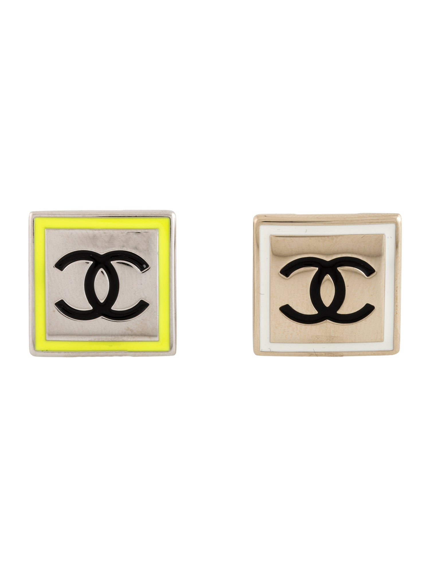 Chanel 2021 CC Brooch Set