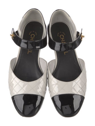 Chanel 2022 Interlocking CC Logo Mary Jane Flats
