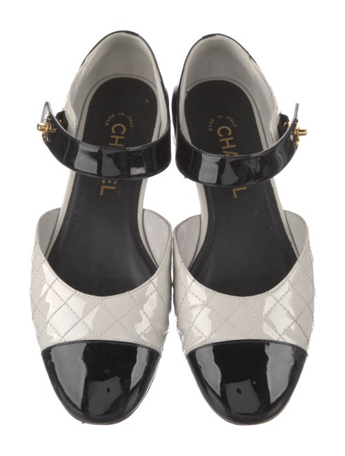 Chanel 2022 Interlocking CC Logo Mary Jane Flats