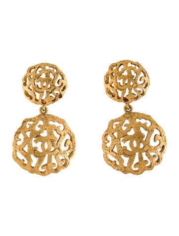 Chanel Clip-On Vintage CC Drop Earrings