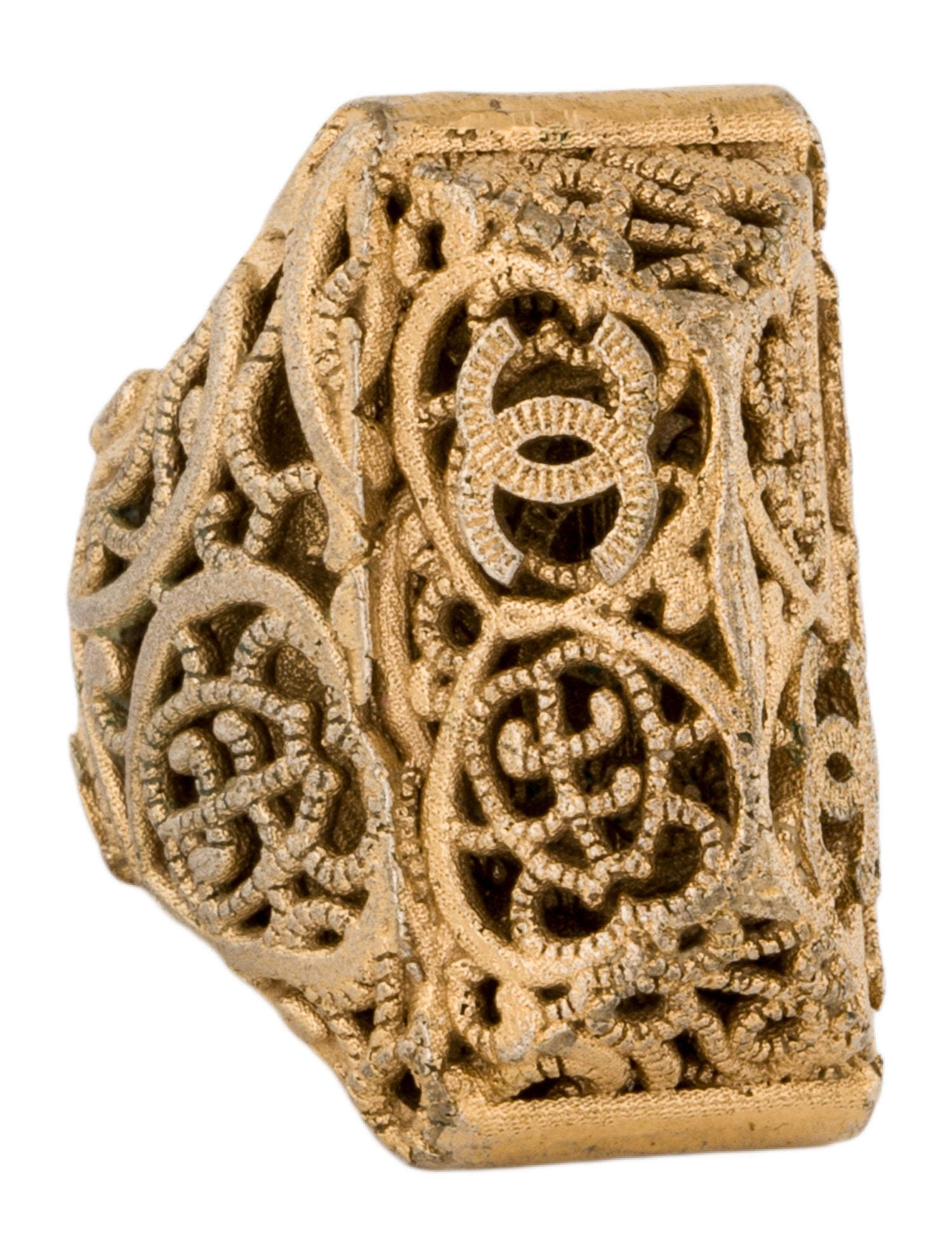 Chanel Filigree CC Cocktail Ring