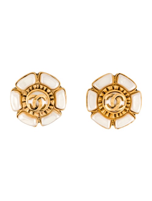 Chanel Vintage Faux Pearl CC Clip-On Earrings
