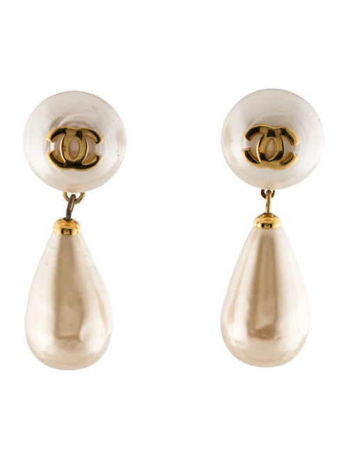 Chanel Vintage Faux Pearl CC Drop Clip-On Earrings