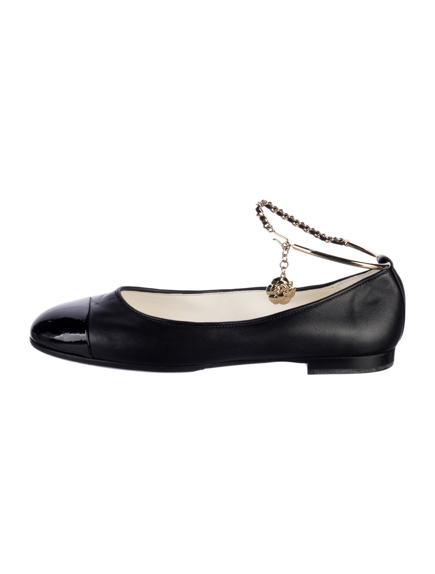 Chanel Interlocking CC Logo Leather Ballet Flats