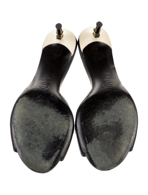 Chanel Interlocking CC Logo Leather Slides