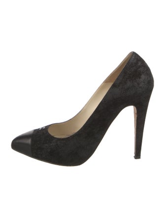 Chanel Interlocking CC Logo Suede Pumps